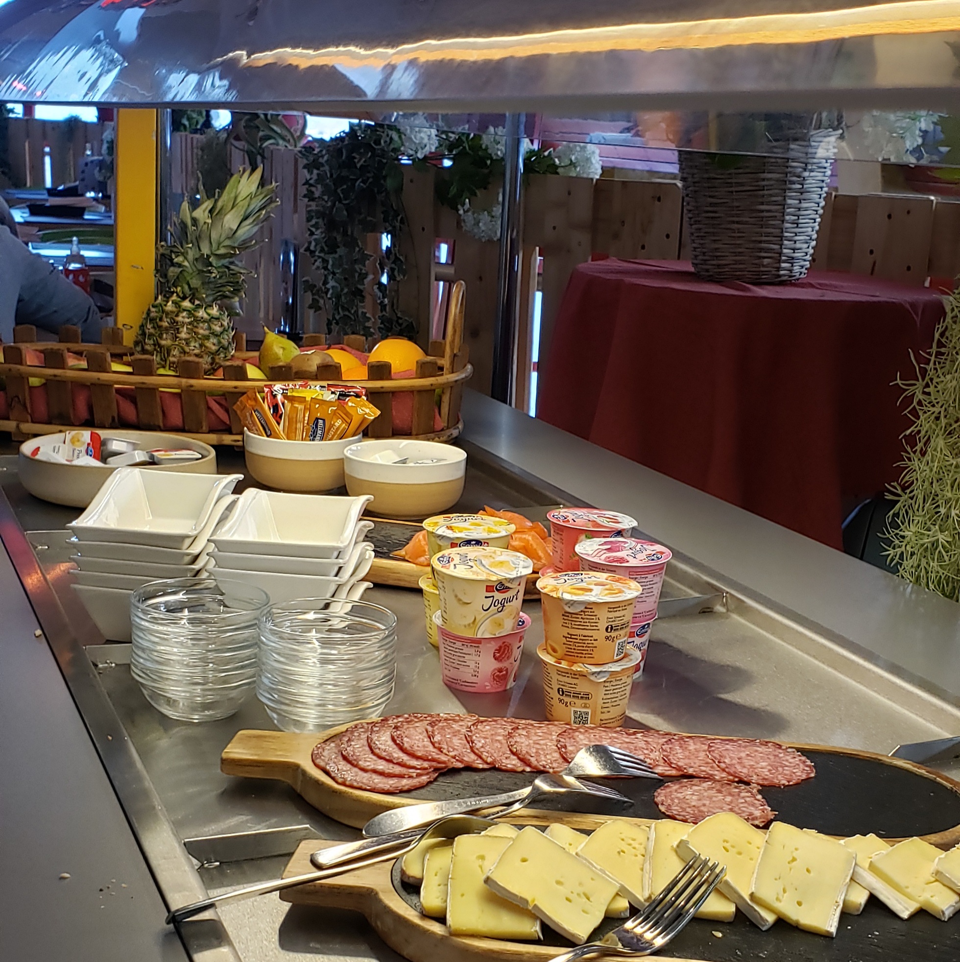 20230227_150157 buffet du brunch leukerbad